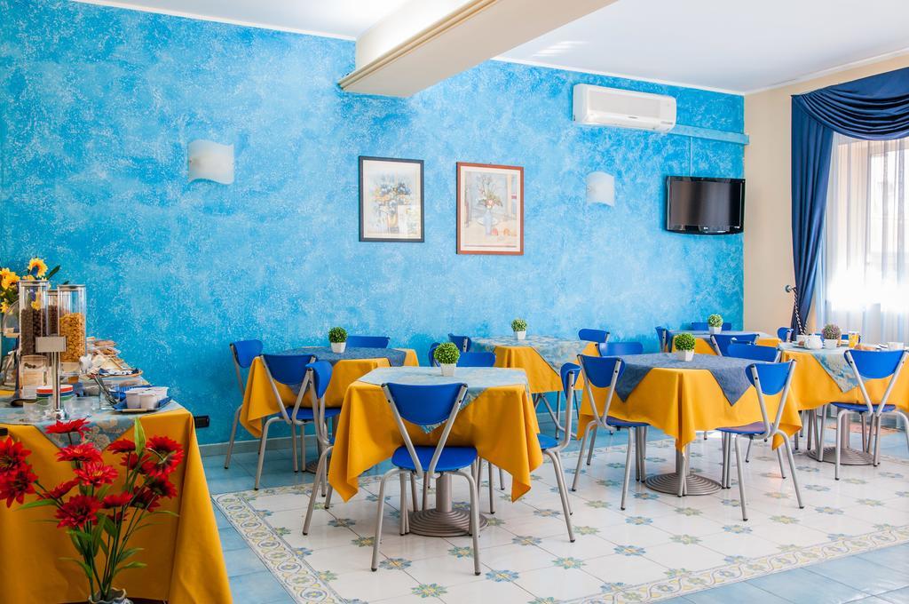 Megaron Hotel Pozzallo Eksteriør billede