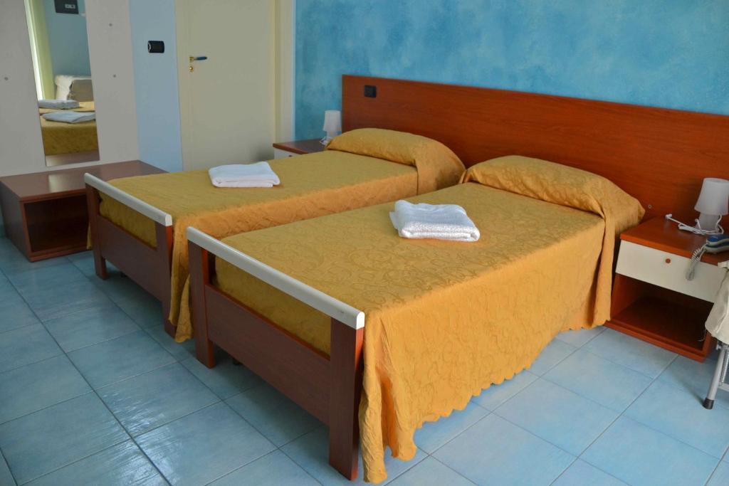 Megaron Hotel Pozzallo Værelse billede